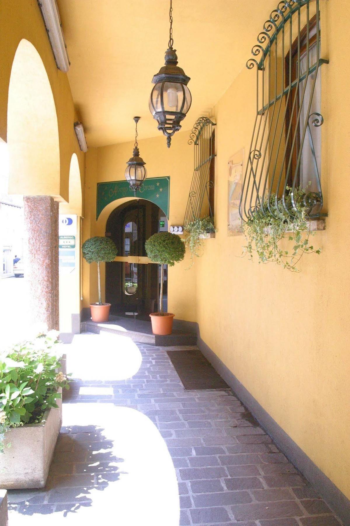 Albergo Della Corona Binasco Εξωτερικό φωτογραφία